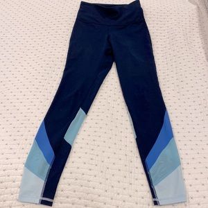High waisted Old Navy workout leggings